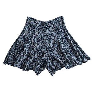 Vintage 90s Y2K Rampage High Waisted  Floral Flowy Flutter Style Shorts Small